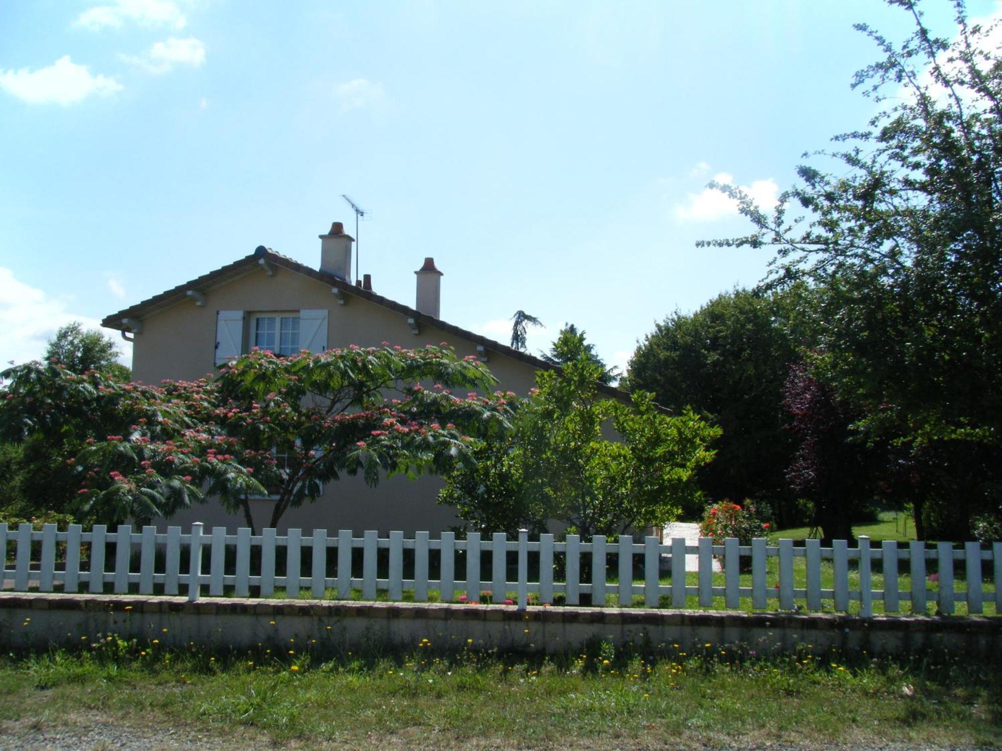 Bed and Breakfast A la Volette Pouillé Exteriér fotografie